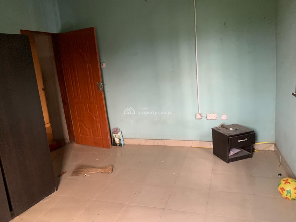 Very Spacious Mini Flat Upstairs with Guest Toilet, Abijo Gra, Ajah, Lagos, Mini Flat (room and Parlour) for Rent