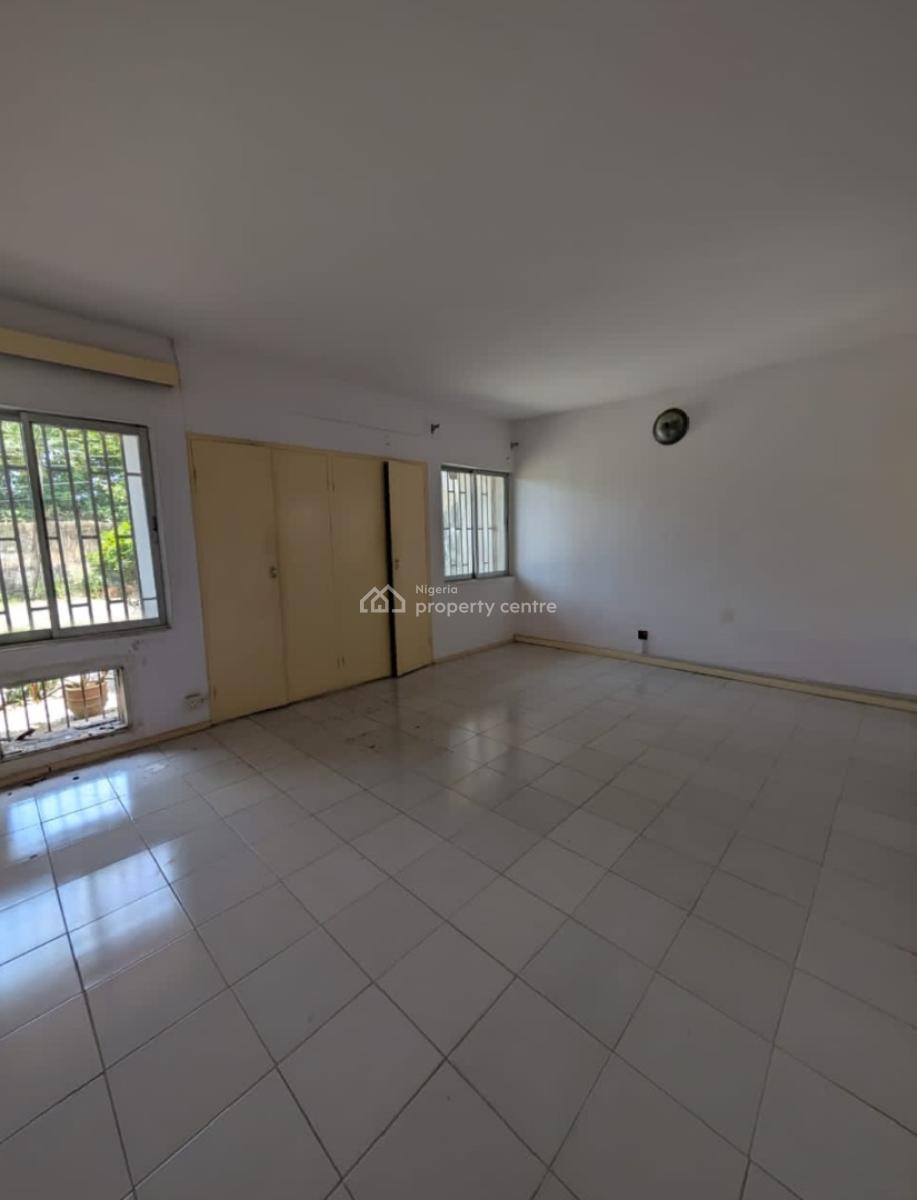 Big 4 Bedrom Detach Bungalow+ Mini Flat Bq on 3 Plots  ( All Purposes), Lovely Environment @ Ikeja Gra Ikeja Lagos, Ikeja Gra, Ikeja, Lagos, Commercial Property for Rent