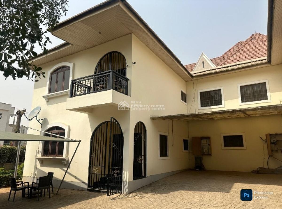 Executive 4br Duplex in Maitama  Garden Sit-out  Solar Power, Main Abuja, Maitama District, Abuja, Detached Duplex for Rent