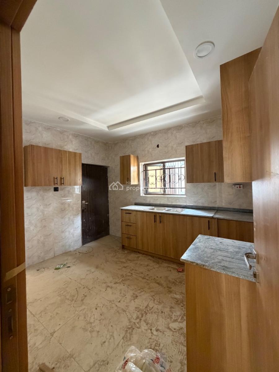 Luxury 2 Bedroom Flat, Jahi By Gilmore on a Tarred Road., Jahi, Abuja, Flat / Apartment for Rent