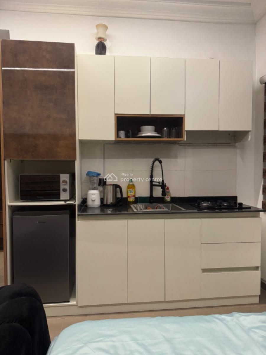 Kada Hotspot Elite Studio  247 Electricity, Gambo Sawaba Street, First Avenue Gwarimpa, Gwarinpa, Abuja, Self Contain (single Rooms) Short Let