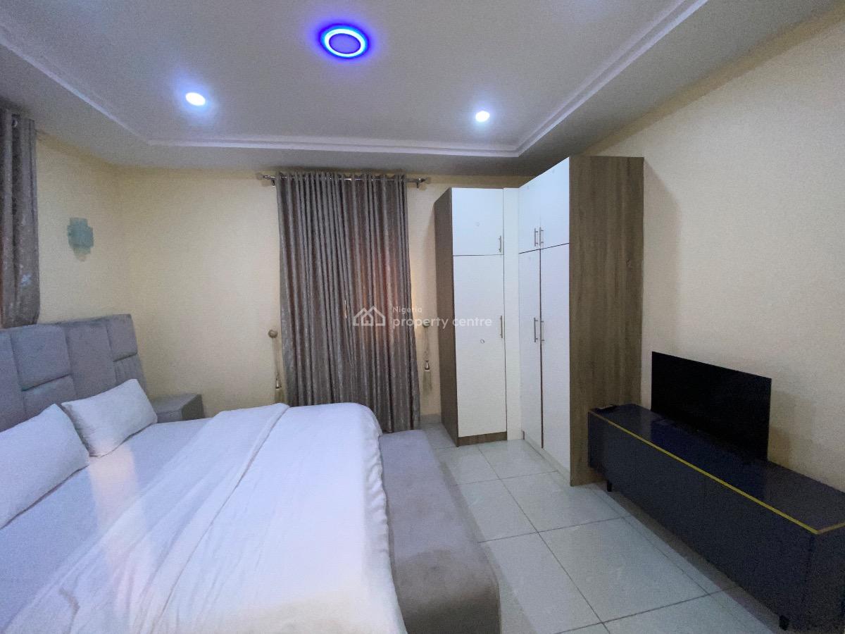 Furnished 3  Bedroom Apartment, in a Secured Estate, Wuye, Abuja, Flat / Apartment for Rent