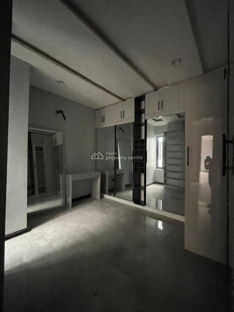 Exquisite 5 Bedroom Penthouse with Pool and Elevator, Lekki Phase 1, Lekki, Lagos, Flat / Apartment for Sale