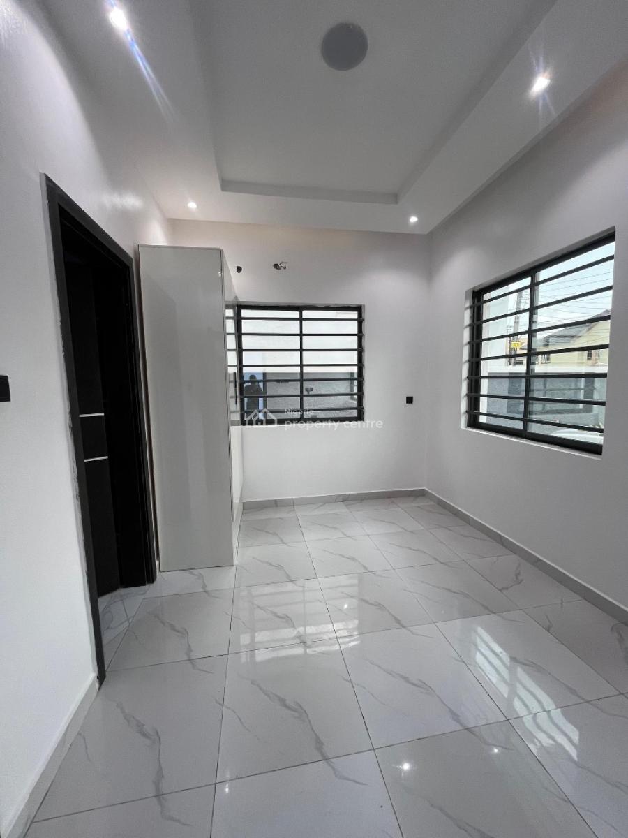 Beautiful  3 Bedroom Apartment with Elevator, Lekki Phase 1, Lekki, Lagos, Flat / Apartment for Sale