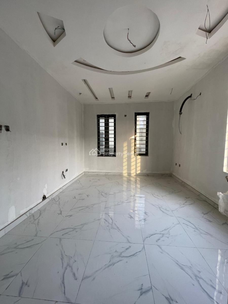 Beautiful  3 Bedroom Apartment with Elevator, Lekki Phase 1, Lekki, Lagos, Flat / Apartment for Sale