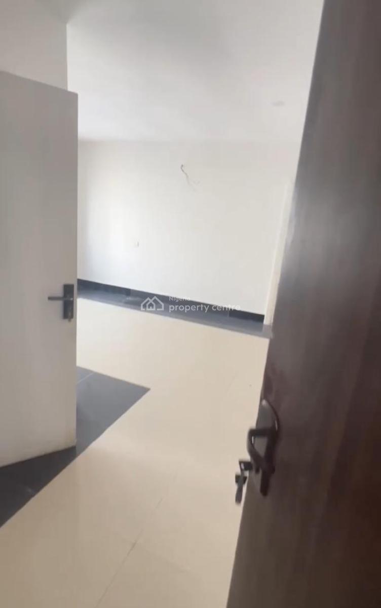 Serviced 1 Bedroom Apartment, Lekki Right, Lekki Phase 1, Lekki, Lagos, Mini Flat (room and Parlour) for Rent