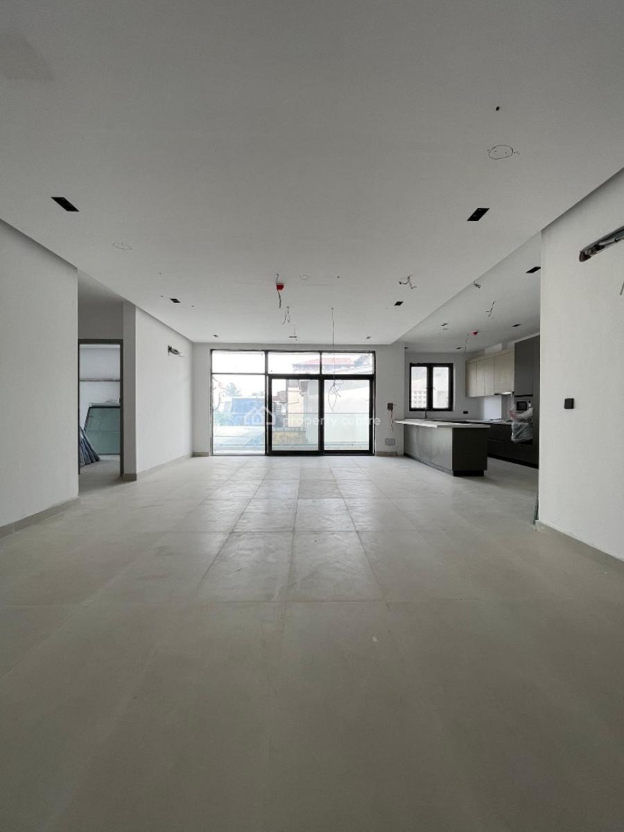 Waterfront 3 Bedrooms Apartment with Rooftop Pool, Gym and Elevator, Lekki Phase 1, Lekki, Lagos, Flat / Apartment for Sale