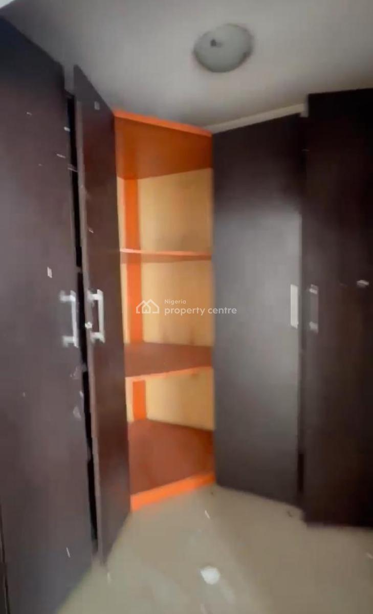 Massive Studio Apartment with Balcony, Behind Prime Waters, Lekki Phase 1, Lekki, Lagos, Flat / Apartment for Rent