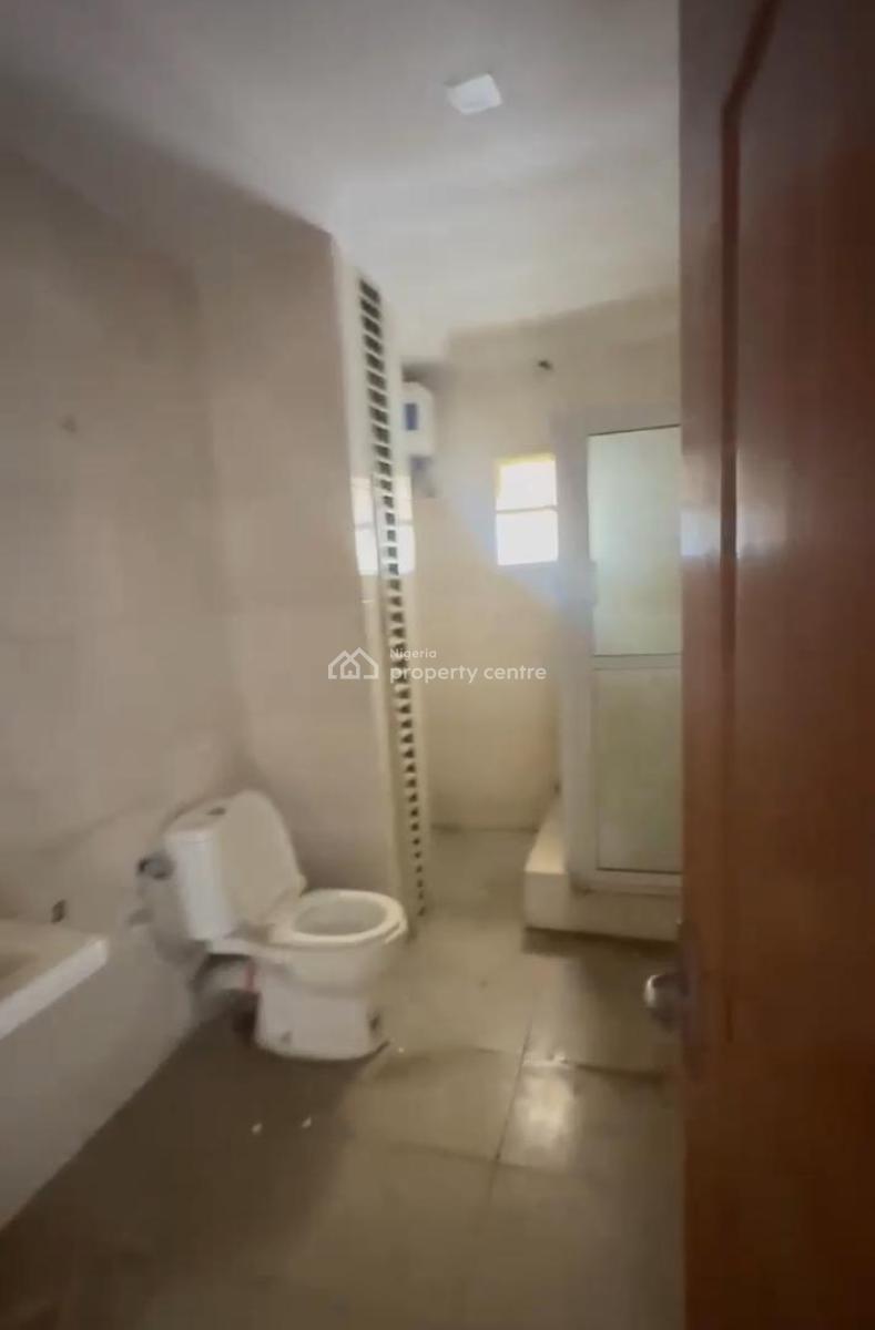 Massive Studio Apartment with Balcony, Behind Prime Waters, Lekki Phase 1, Lekki, Lagos, Flat / Apartment for Rent