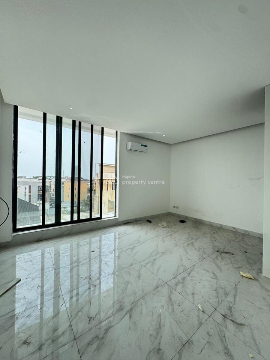 Sophisticated 2 Bedroom Apartment Rooftop Pool, Elevator & Gym, Lekki Phase 1, Lekki, Lagos, Flat / Apartment for Sale