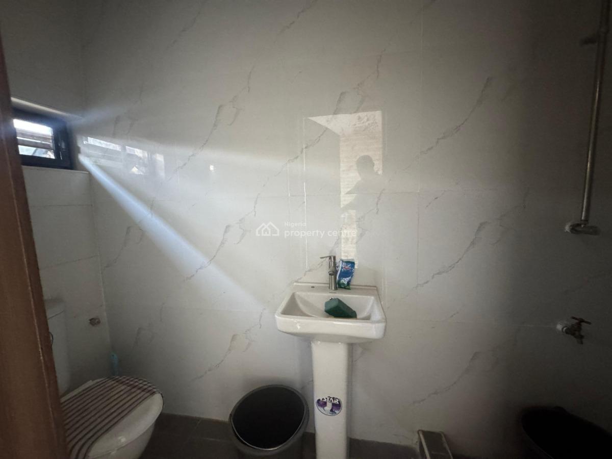 Luxury 4 Bedrooms Semi-detached Duplex with Bq, Omole Phase 2, Ikeja, Lagos, Semi-detached Duplex for Sale