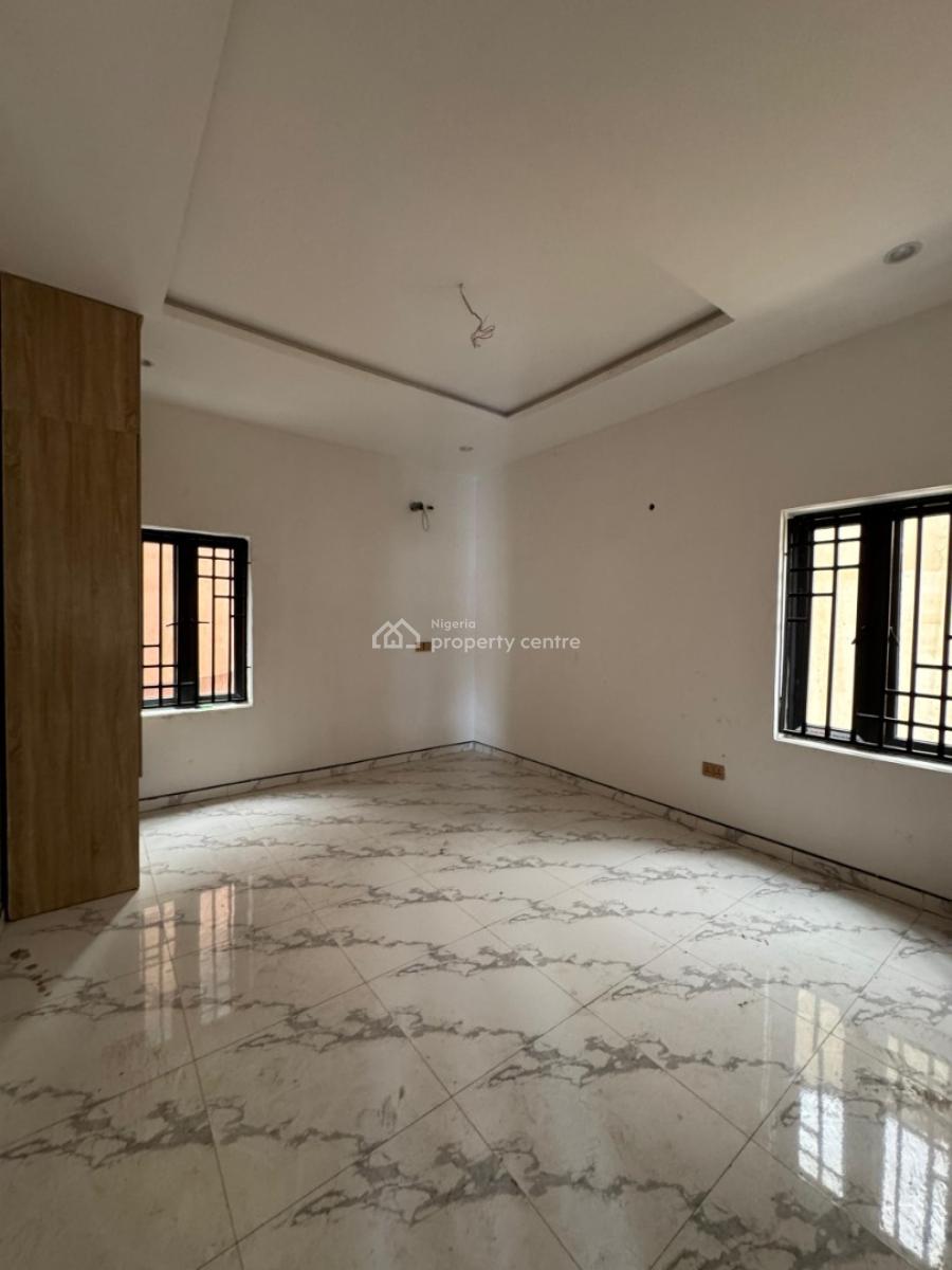 Luxury 2 Bedrooms Flat, Surulere, Lagos, Flat / Apartment for Sale