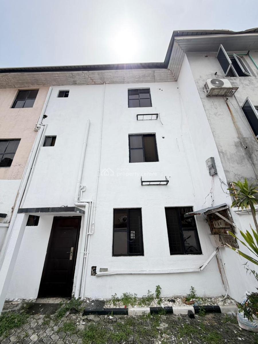 Well Maintained 4 Bedroom Semi Detached Duplex with Bq, Lekki Phase 1, Lekki, Lagos, Semi-detached Duplex for Sale