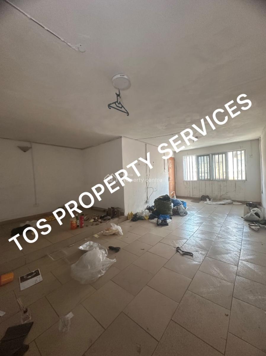 Spacious 3 Bedroom All Rooms Ensuite Flat, Yaba, Yaba, Lagos, Flat / Apartment for Rent