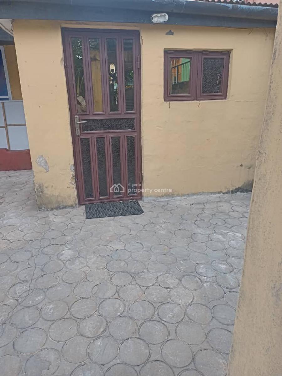 4 Rooms Office Space, Front, Ground Floor, Off Unity Road Off Toyin Street, Ikeja, Lagos, Office Space for Rent