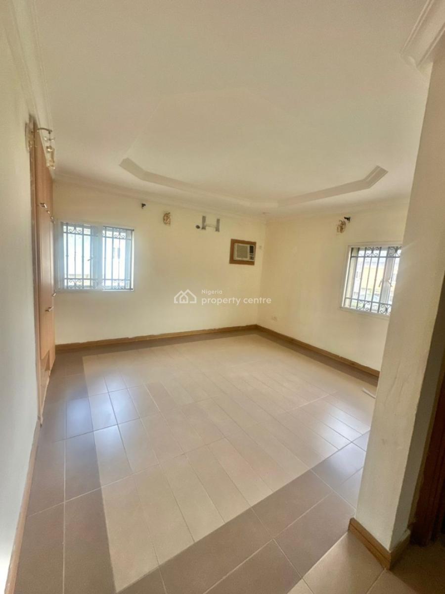 Serviced 4bedroom Corner Piece Duplex, Secured Estate, Osapa, Lekki, Lagos, Terraced Duplex for Rent