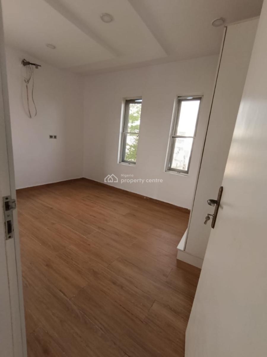 Beautiful Spacious 2 Bedroom Apartment, Off Orchid Road, Lekki, Lagos, Flat / Apartment for Rent