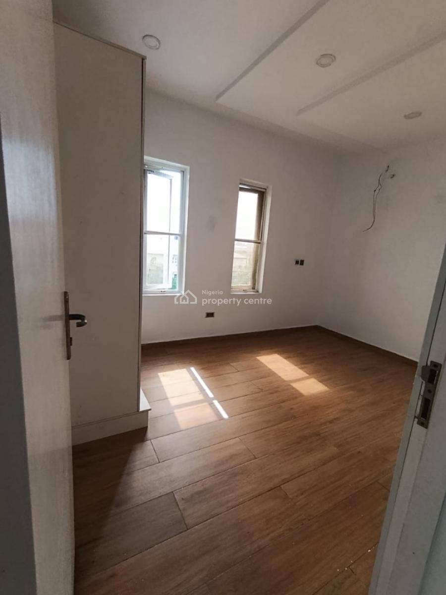 Beautiful Spacious 2 Bedroom Apartment, Off Orchid Road, Lekki, Lagos, Flat / Apartment for Rent