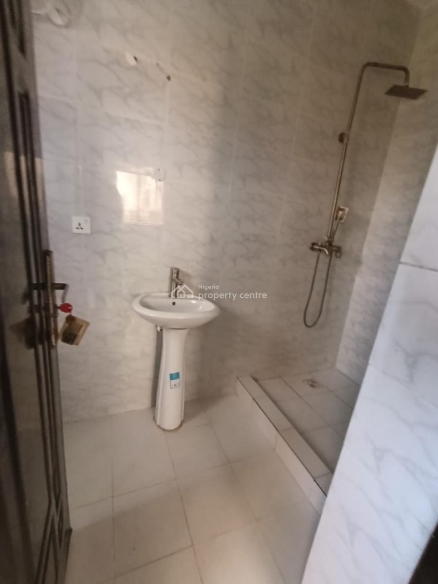 Beautiful Spacious 2 Bedroom Apartment, Off Orchid Road, Lekki, Lagos, Flat / Apartment for Rent