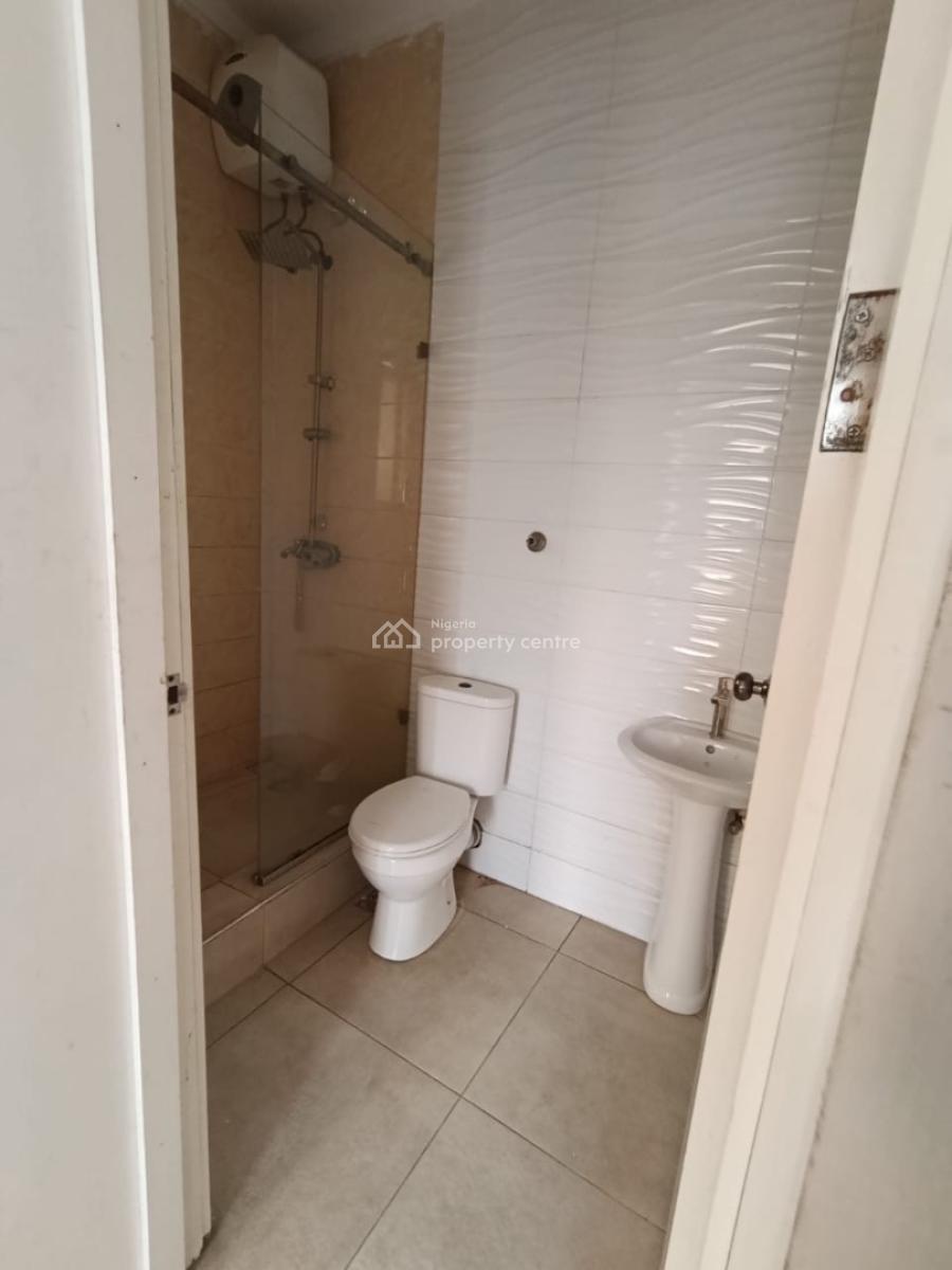 Beautiful Spacious 2 Bedroom Apartment, Off Orchid Road, Lekki, Lagos, Flat / Apartment for Rent