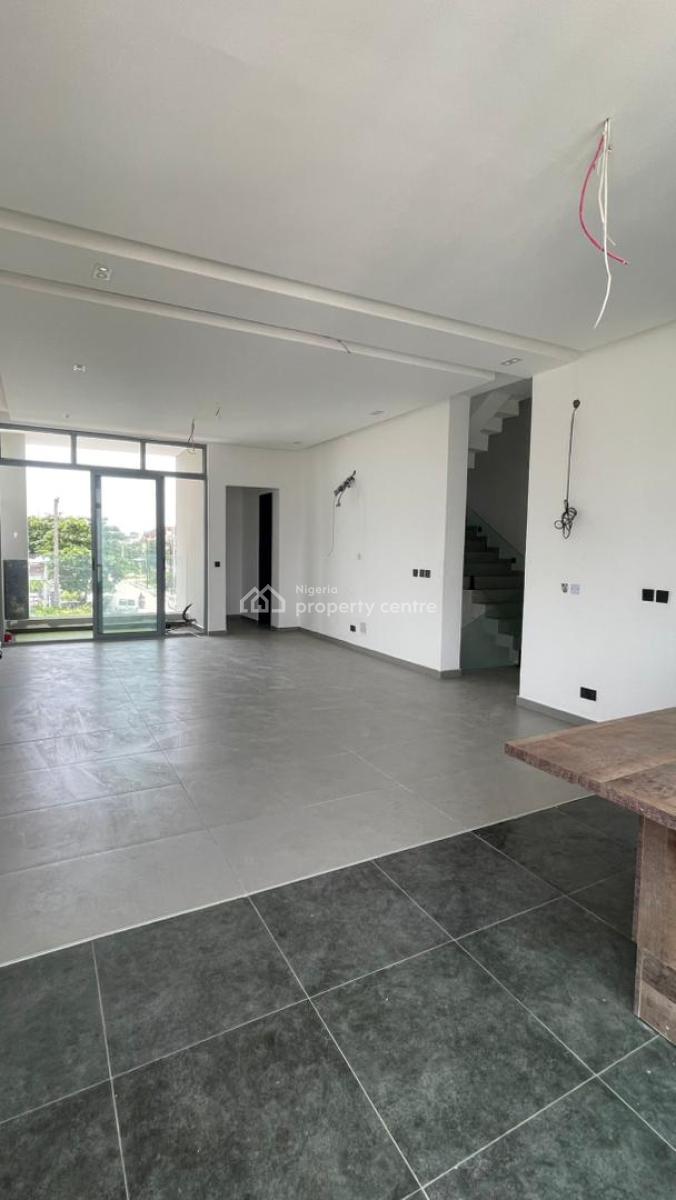 4 Bedroom Terrace Duplex, Lekki Phase 1, Lekki, Lagos, Terraced Duplex for Sale