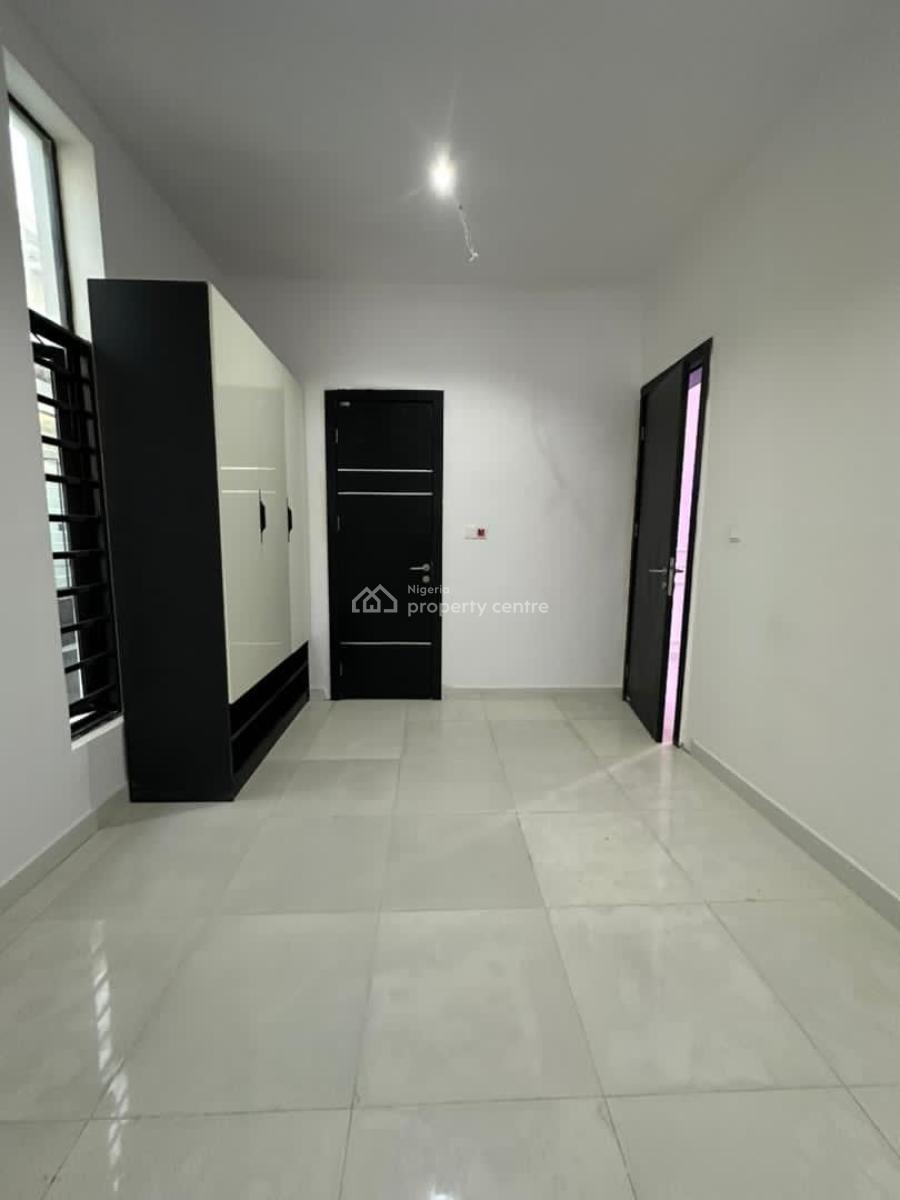a Spacious 2 Bedroom Flat Upstairs with Personal Staircase, Glorious Estate, Badore., Ajah, Lagos, Flat / Apartment for Rent