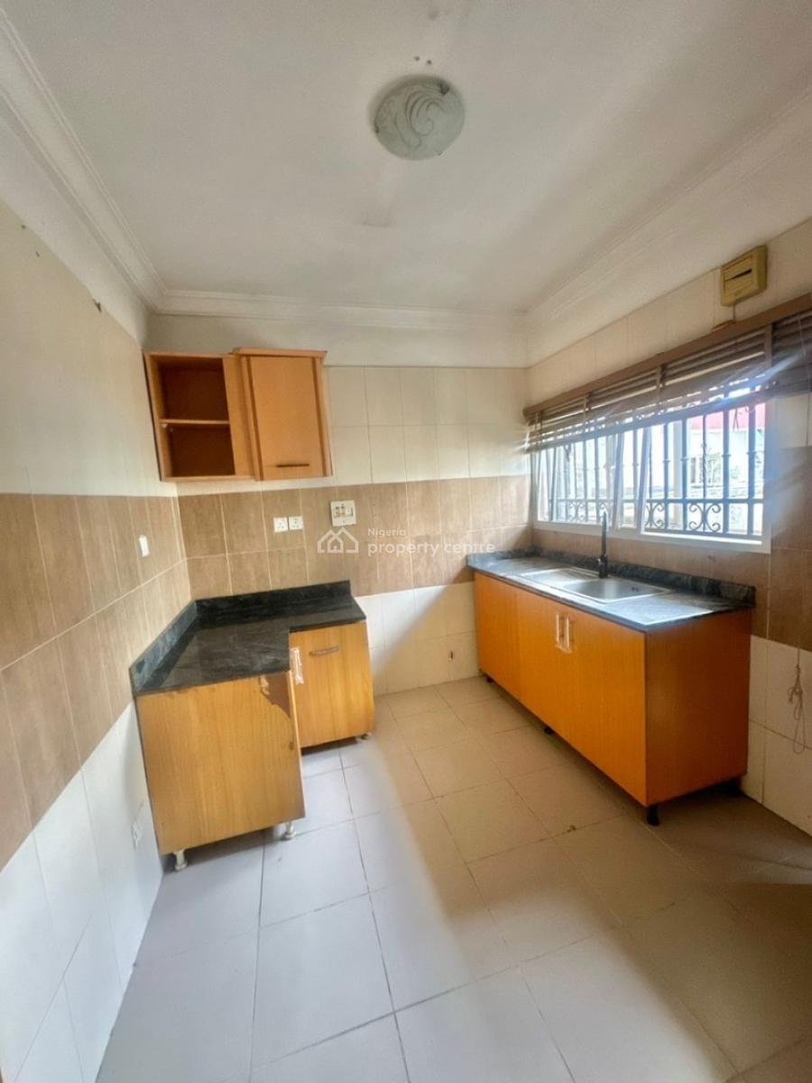 4bedrooms Corner Piece Units, Osapa, Lekki, Lagos, Terraced Duplex for Rent