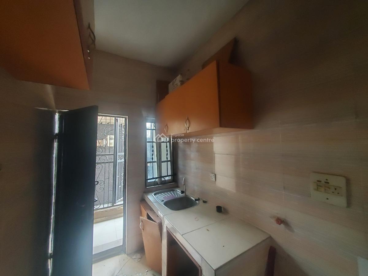 Well Maintained 2-bedroom Apartment, Olokonla, Ajah, Lagos, Flat / Apartment for Rent
