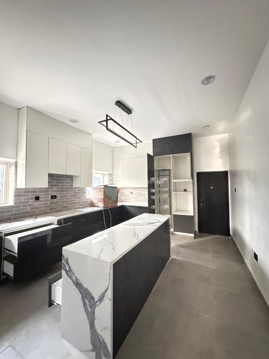 Spacious 5bedroom Fully-detached House with 2bqs, Off Admiralty Way, Lekki Phase 1, Lekki, Lagos, Detached Duplex for Rent