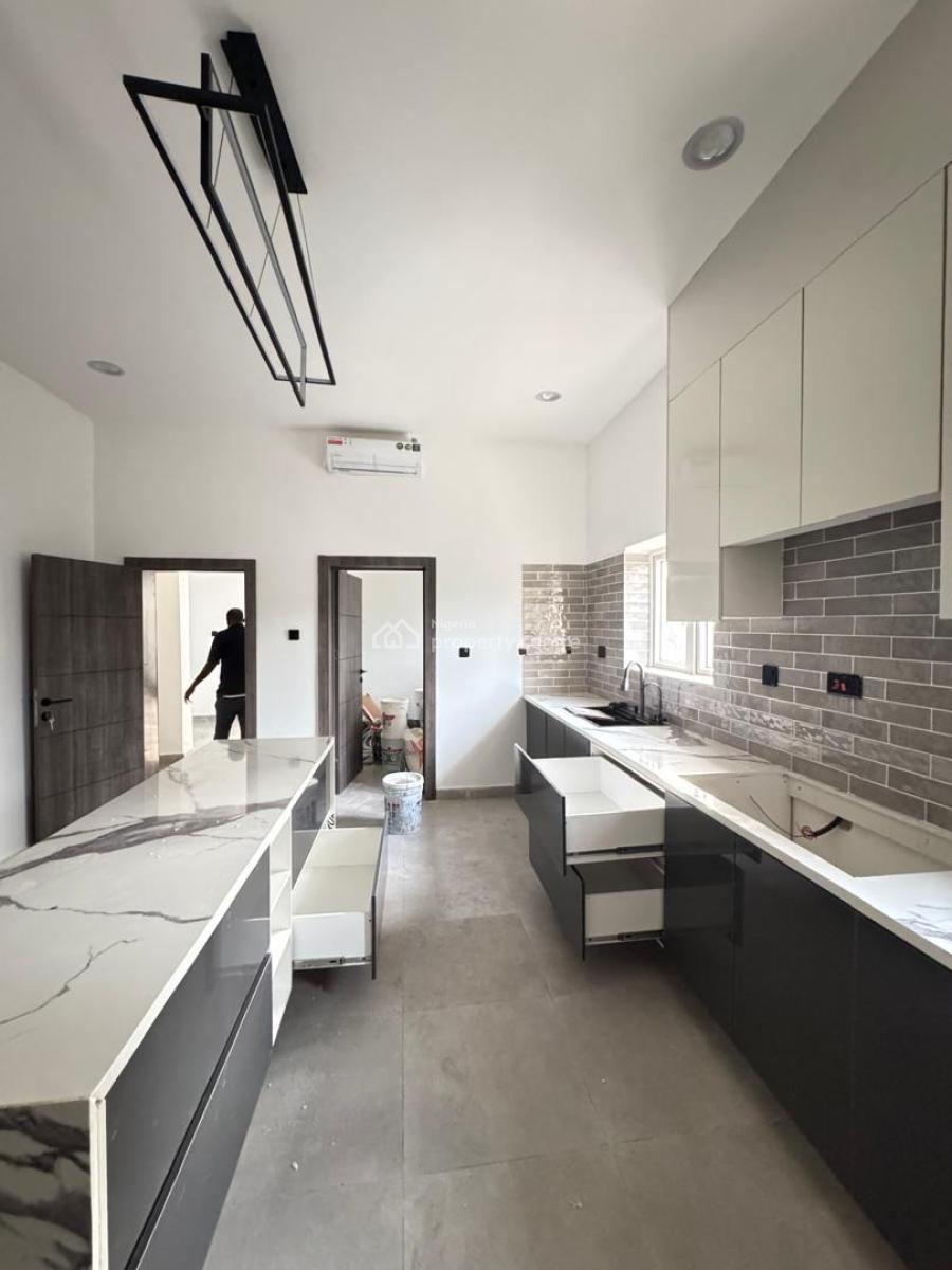 Spacious 5bedroom Fully-detached House with 2bqs, Off Admiralty Way, Lekki Phase 1, Lekki, Lagos, Detached Duplex for Rent