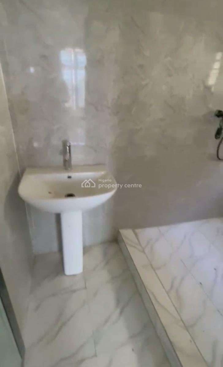 Newly Built Spacious Standard 3 Bedroom Apartment, Off Adekunle Kuye Via Agbonyin Avenue, Surulere, Lagos, Flat / Apartment for Rent