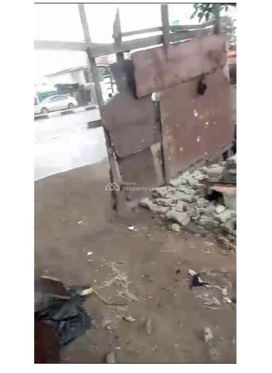 a Massive Plots of Land with a Demolishable Structure for Mixed Use, Adeola Odeku Street ,, Victoria Island (vi), Lagos, Mixed-use Land for Sale