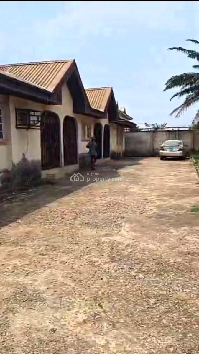 2 Flats at Gra Ugbor, Ikpoba Okha, Edo, Block of Flats for Sale