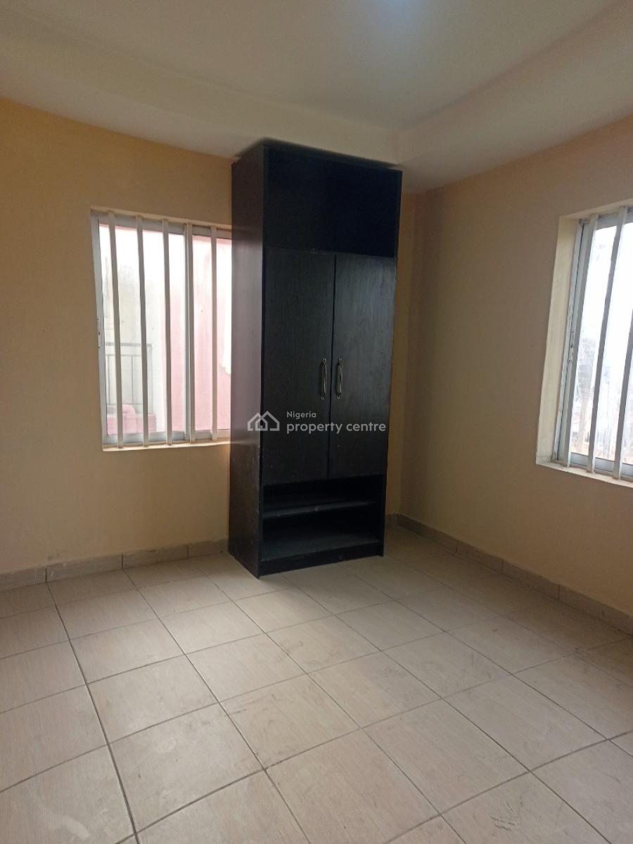 2 Bedroom Flat, Mobil Road, Ilaje, Ajah, Lagos, Flat / Apartment for Rent