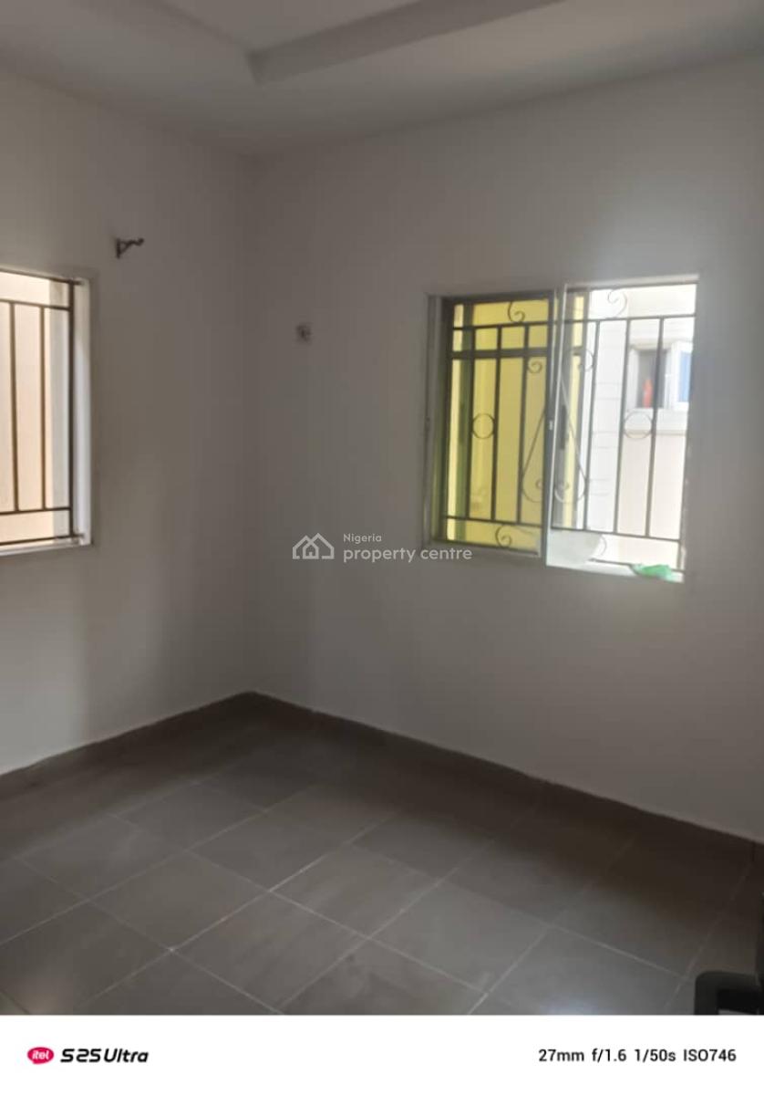 2  Bedroom Flat Upstairs, Mobil Road, Ilaje, Ajah, Lagos, Flat / Apartment for Rent