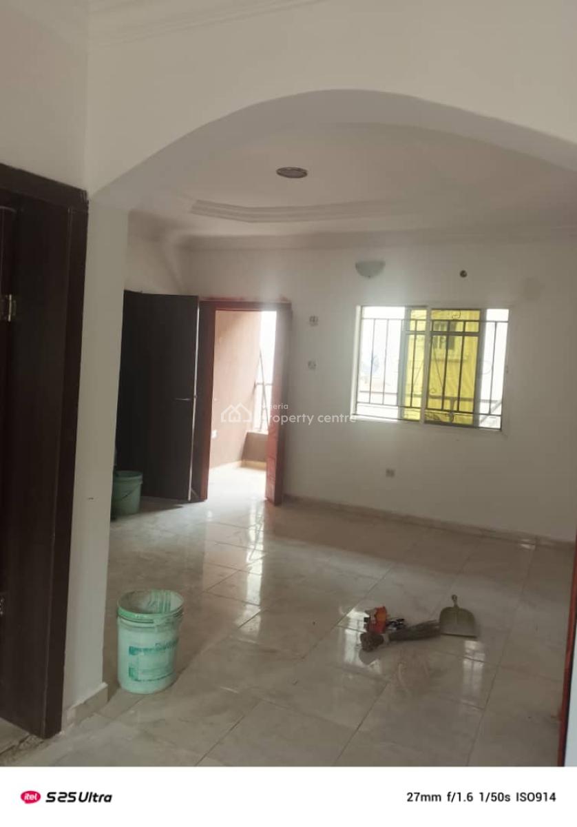 2  Bedroom Flat Upstairs, Mobil Road, Ilaje, Ajah, Lagos, Flat / Apartment for Rent
