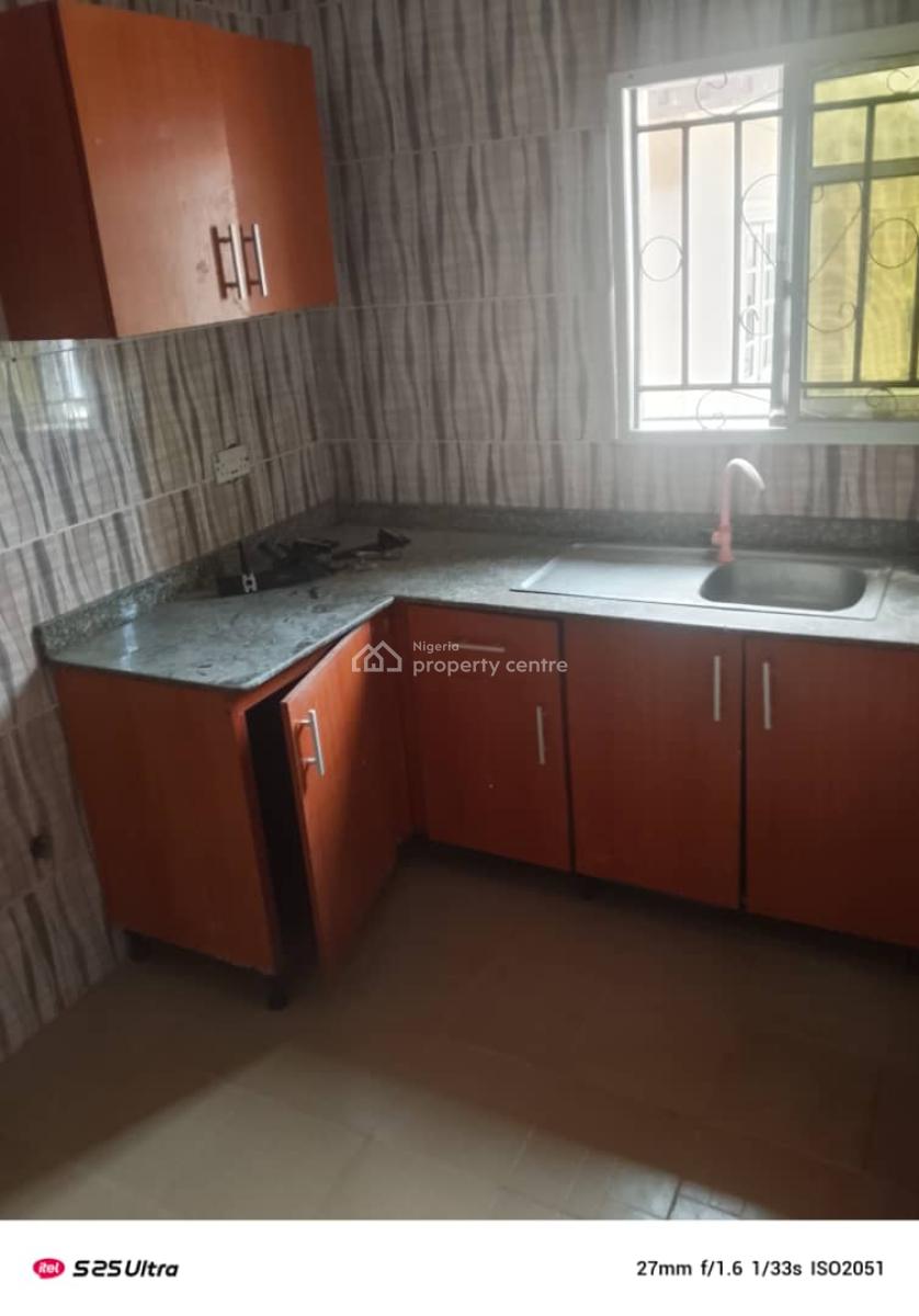 2  Bedroom Flat Upstairs, Mobil Road, Ilaje, Ajah, Lagos, Flat / Apartment for Rent