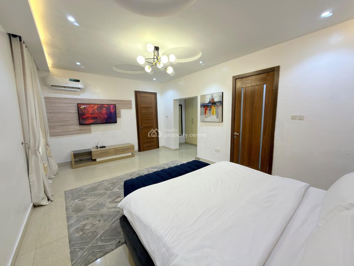 Luxury 2 Bedroom with Ps 5, Swimming Pool & Gym, Lekki Phase 1, Lekki, Lagos, Flat / Apartment Short Let