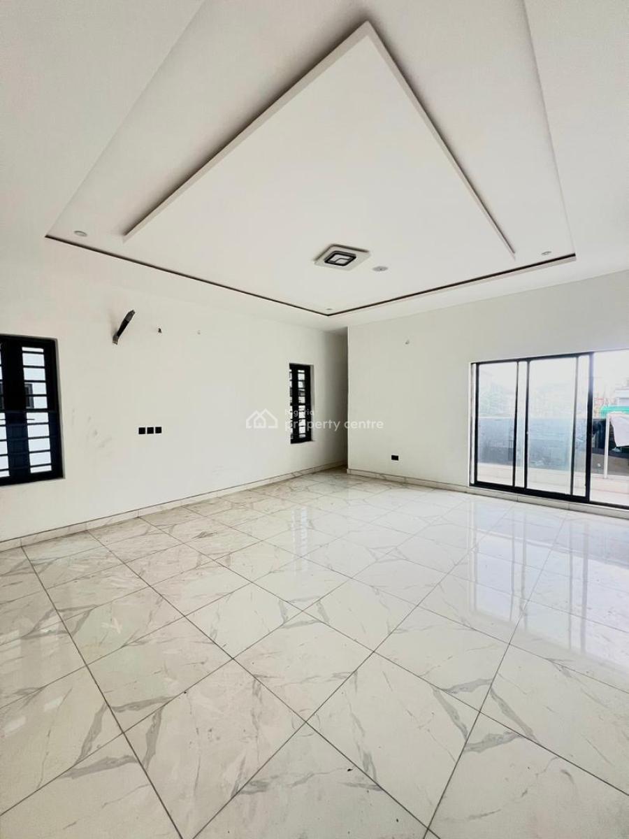 Enormous 5bedroom Duplex with a Bq, Ologolo, Lekki, Lagos, Detached Duplex for Sale