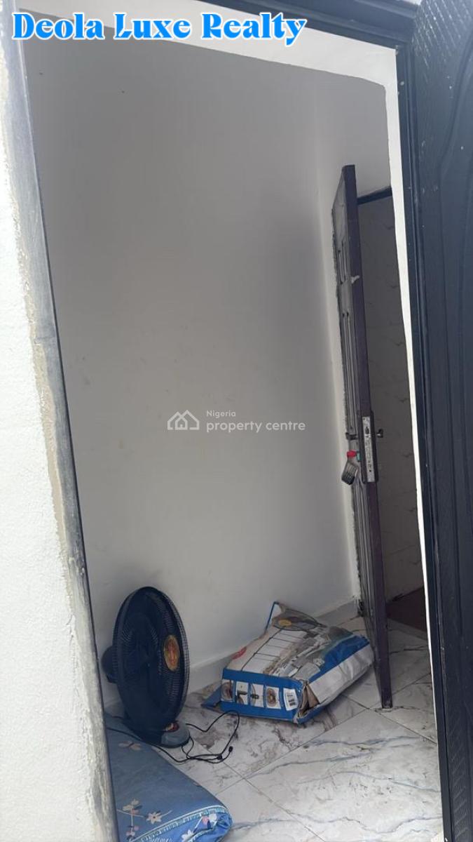 a Room Bq in a Fully Serviced Estate, Harris Drive Before Vgc, Lekki, Lagos, Self Contain (single Rooms) for Rent