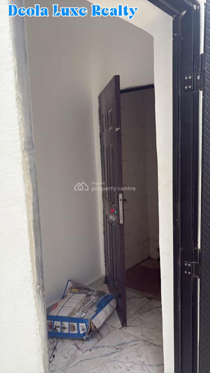 a Room Bq in a Fully Serviced Estate, Harris Drive Before Vgc, Lekki, Lagos, Self Contain (single Rooms) for Rent