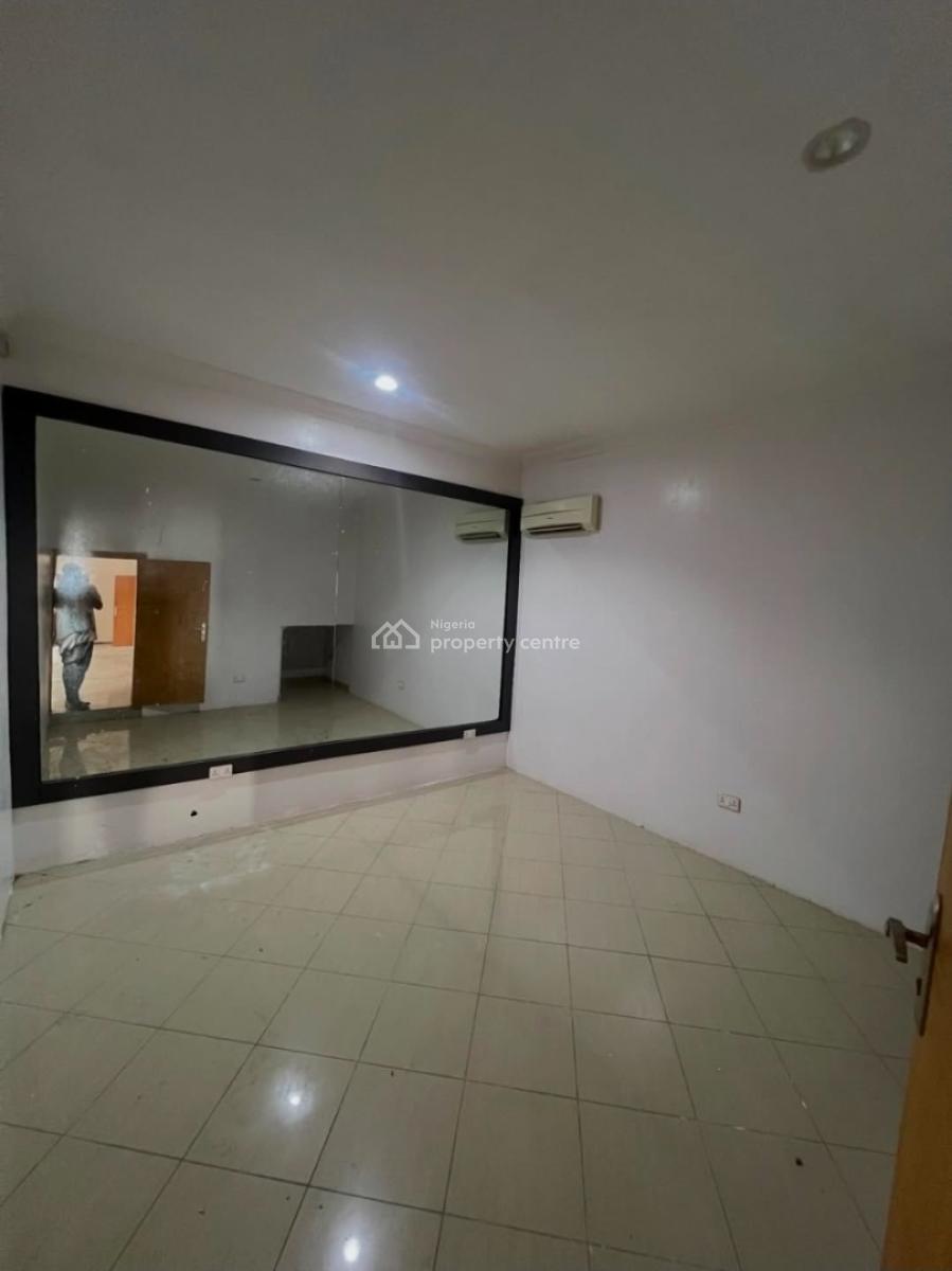 Spacious 4 Bedroom Semi Detached Duplex with Bq, Lekki Phase 1, Lekki, Lagos, Semi-detached Duplex for Rent