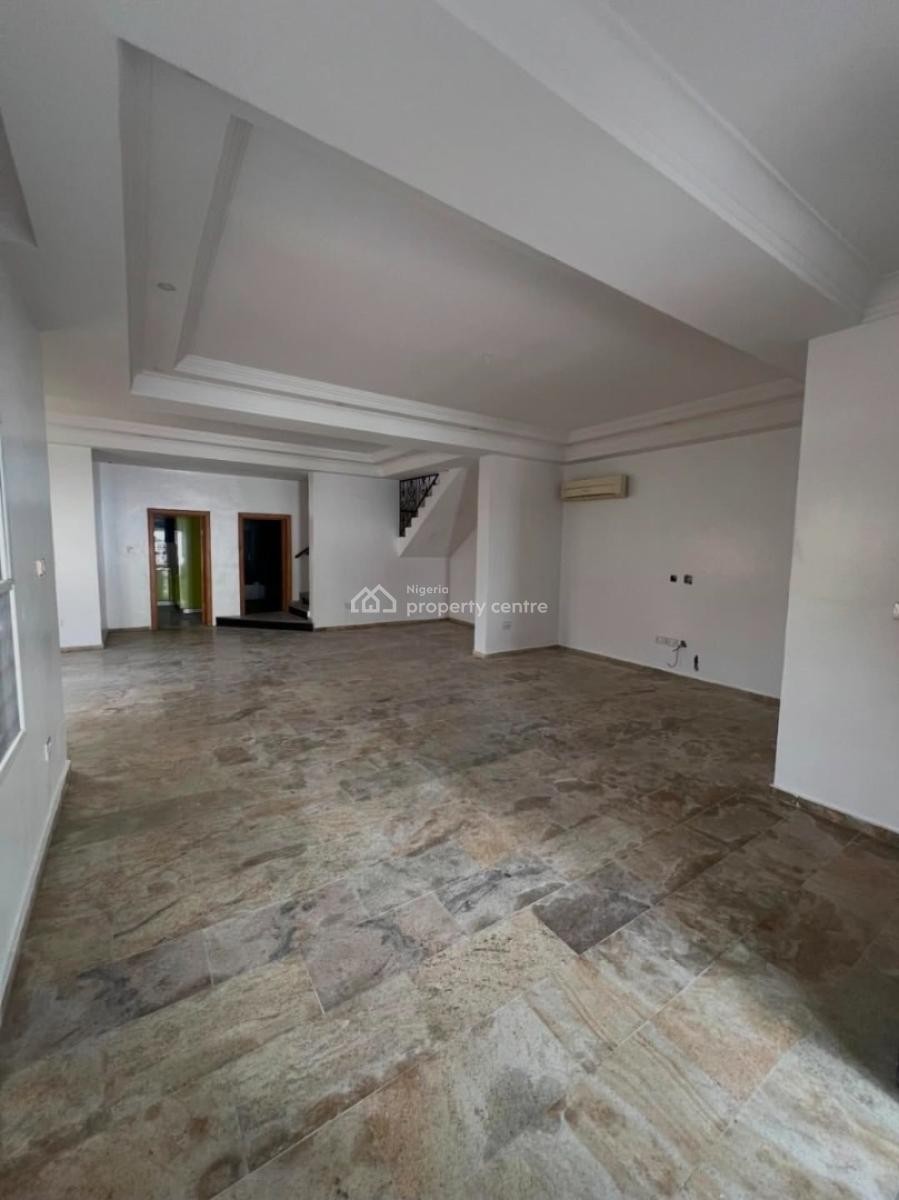Spacious 4 Bedroom Semi Detached Duplex with Bq, Lekki Phase 1, Lekki, Lagos, Semi-detached Duplex for Rent
