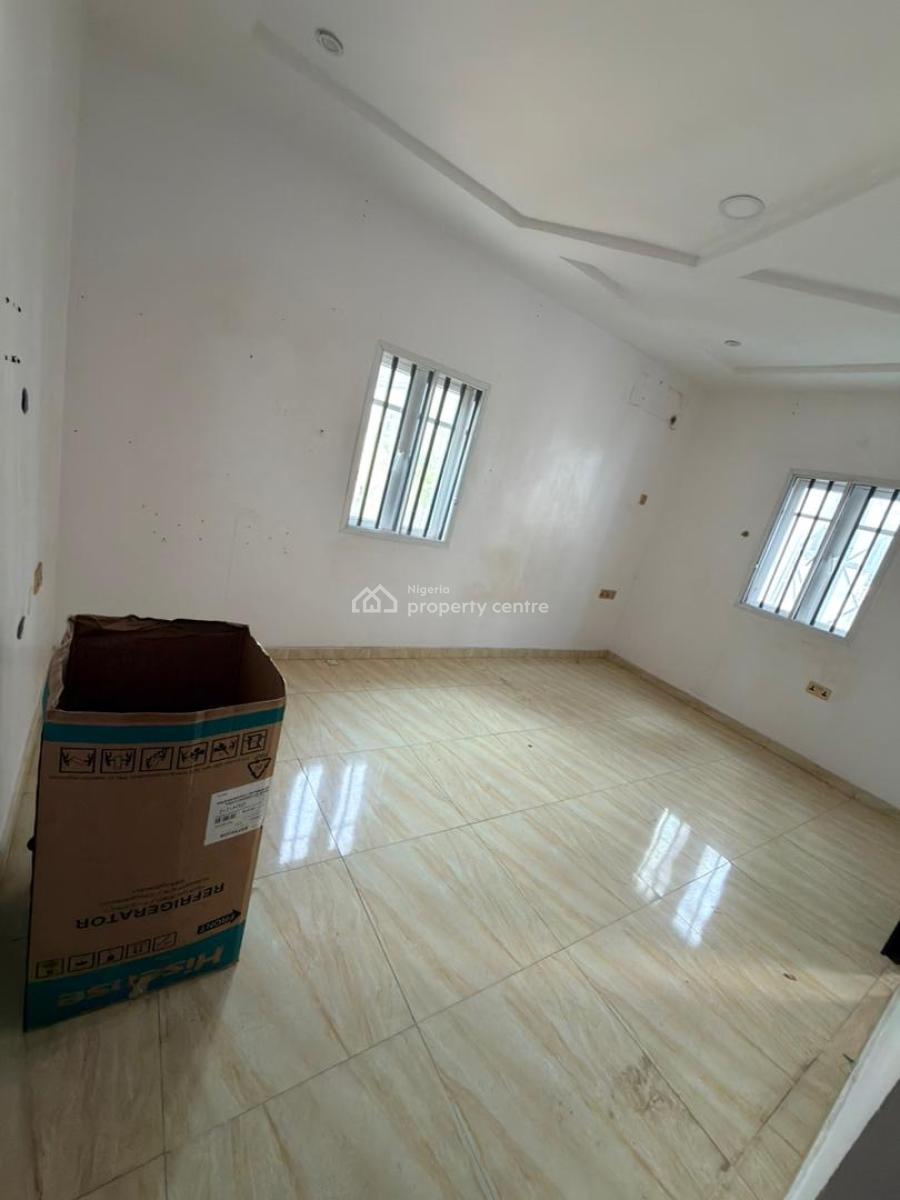 Self Contain, Ologolo, Lekki, Lagos, Self Contain (single Rooms) for Rent