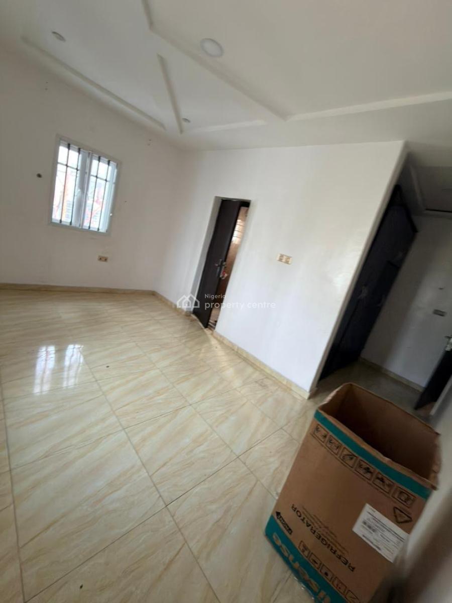 Self Contain, Ologolo, Lekki, Lagos, Self Contain (single Rooms) for Rent