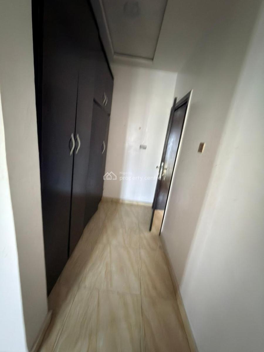 Self Contain, Ologolo, Lekki, Lagos, Self Contain (single Rooms) for Rent