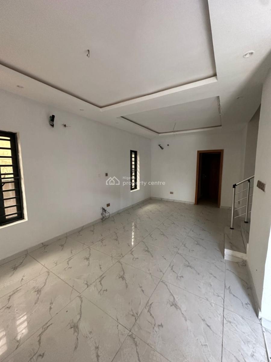 4 Bedrooms Semi Detached Duplex, Gra Phase 2, Magodo, Lagos, Semi-detached Duplex for Sale