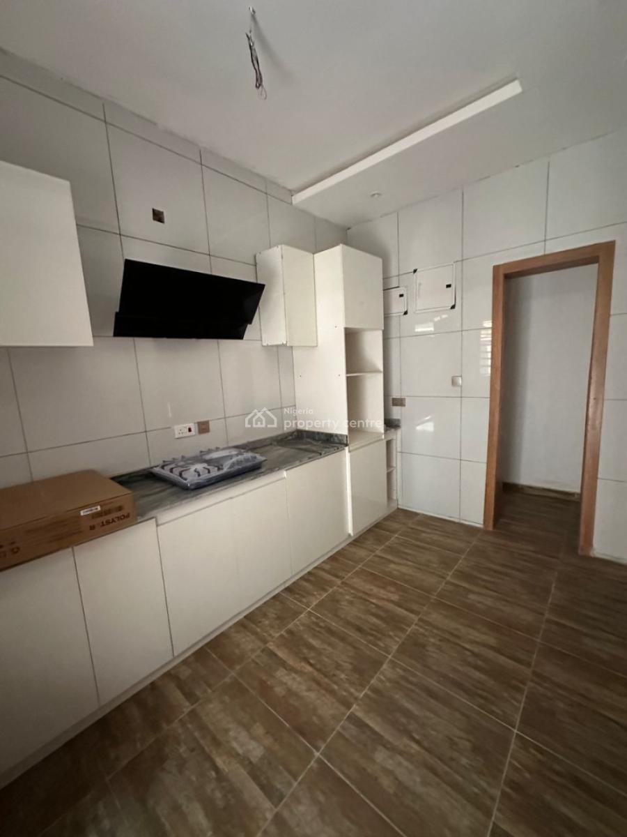 4 Bedrooms Semi Detached Duplex, Gra Phase 2, Magodo, Lagos, Semi-detached Duplex for Sale