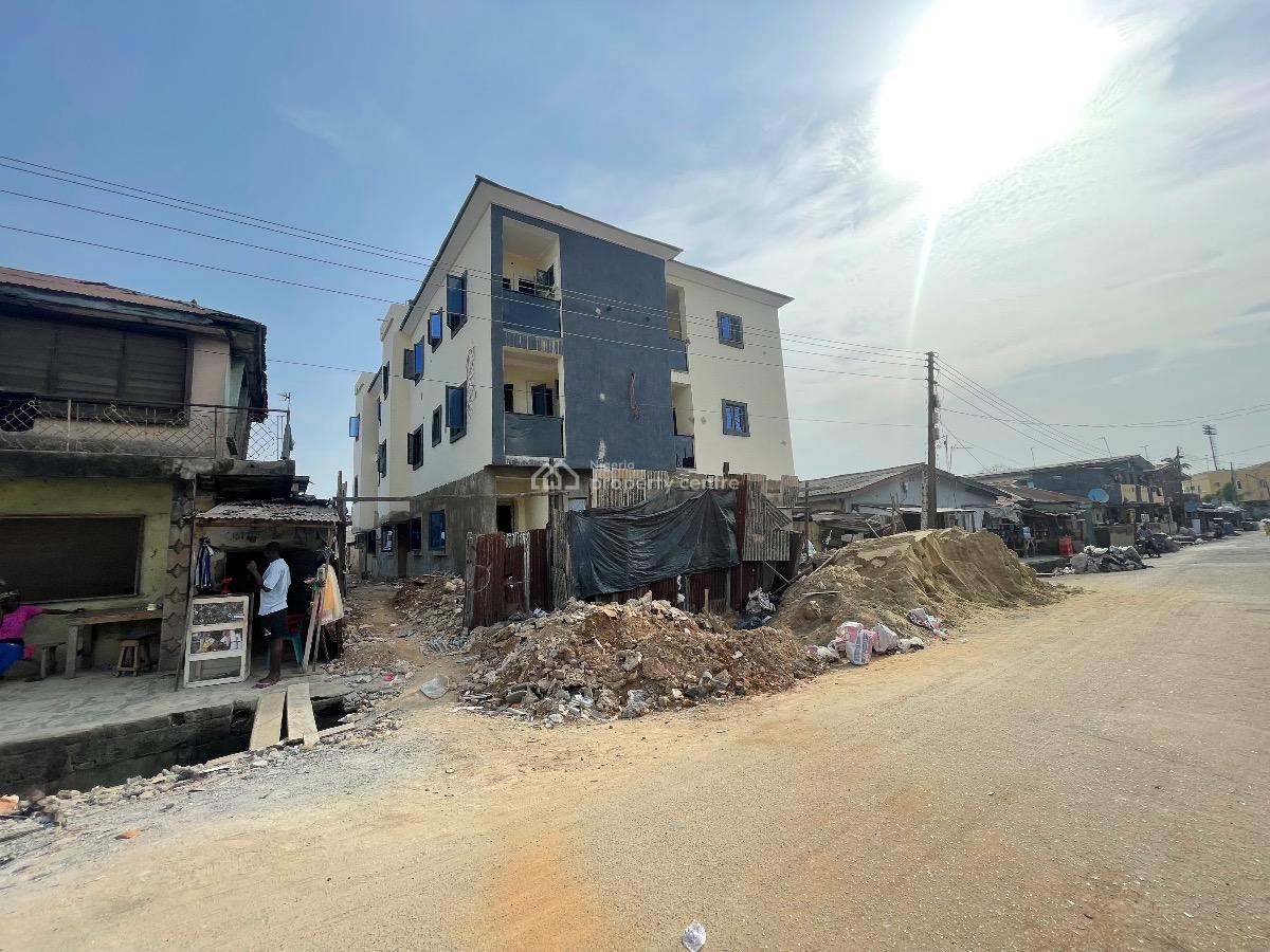 Mini Flat , 2toilets, Akilo Acme, Gated, Tarred Street, Oba Akran, Ikeja, Lagos, Mini Flat (room and Parlour) for Rent