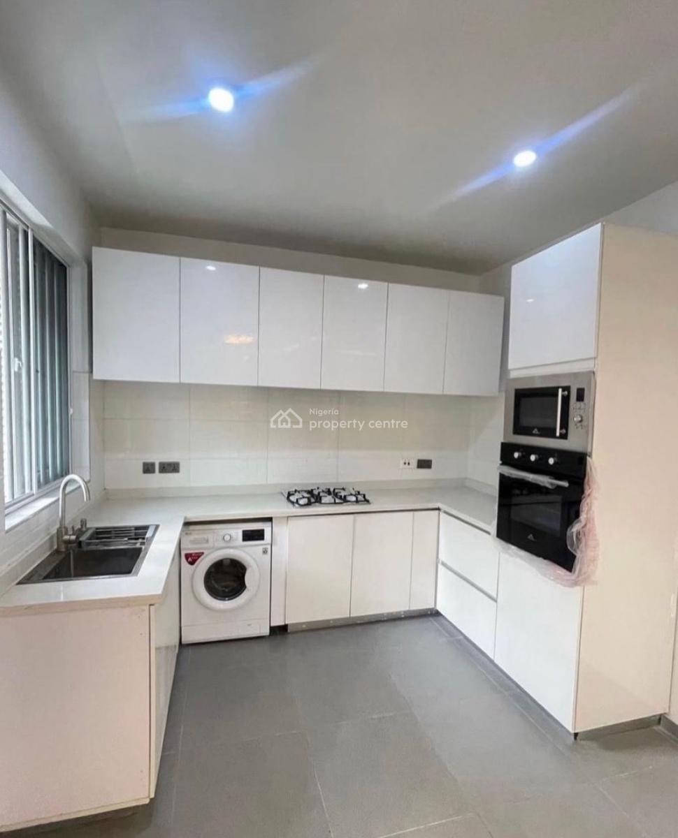 Distressed 2bedroom Serviced Apartment Available at Promo Price, Distressed 2bedroom Serviced Apartment Available at Promo Price, Ikate, Lekki, Lagos, Block of Flats for Sale